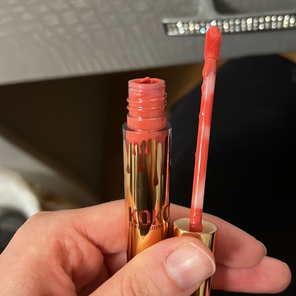 BRAND NAME Liquid Lipsticks - Picture 9 of 10